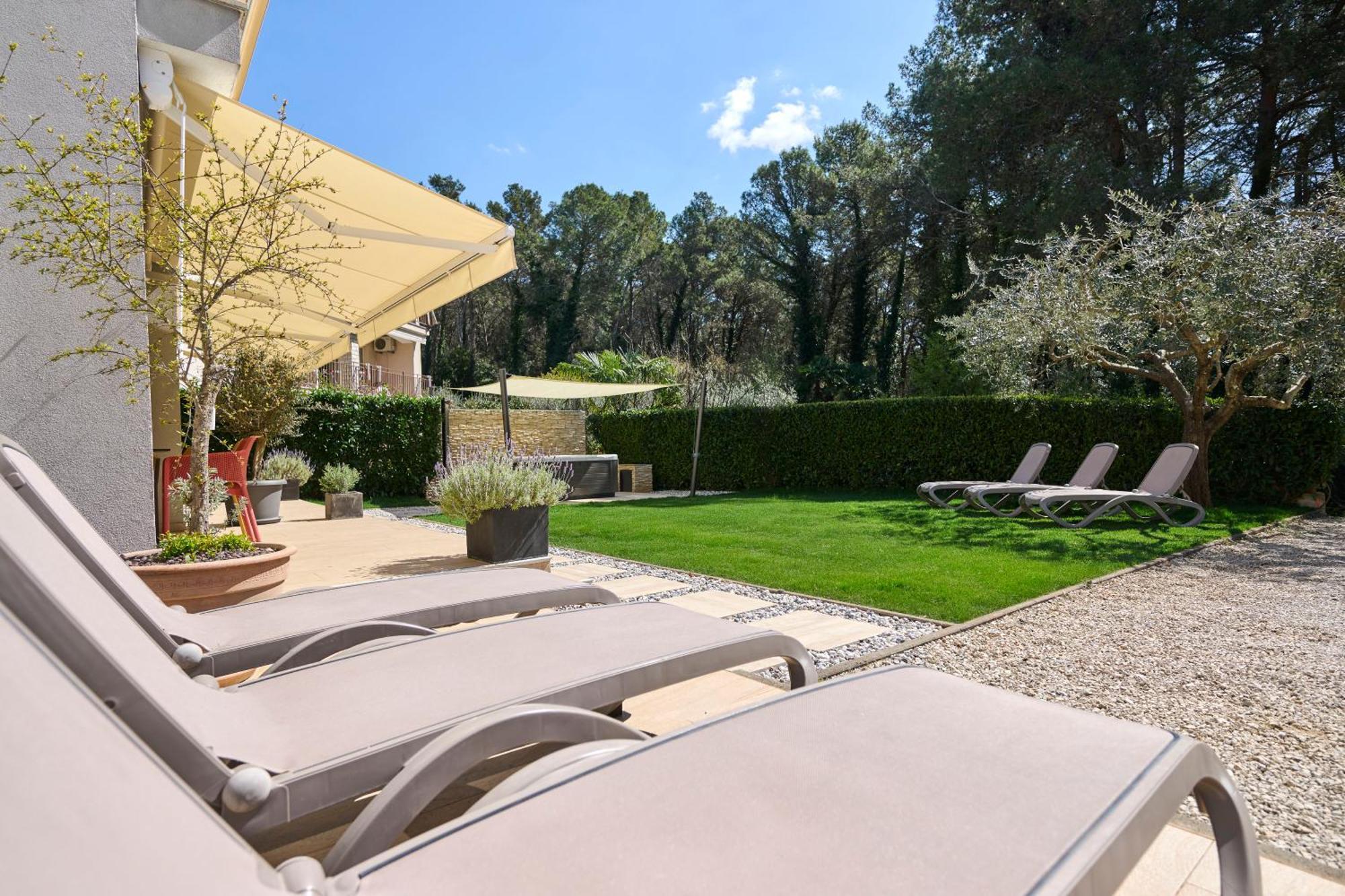 Apartments Martello Garden Porec Luaran gambar